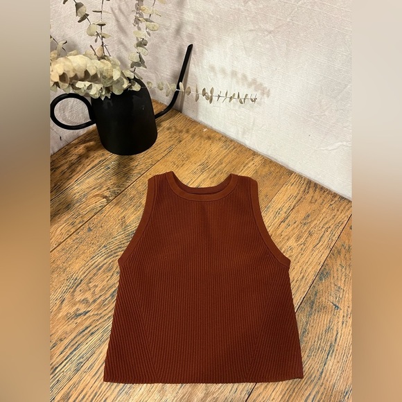 CUTS Women’s Ribbed Cropped Tank Top – Rust Brown – Size S - Picture 6 of 9